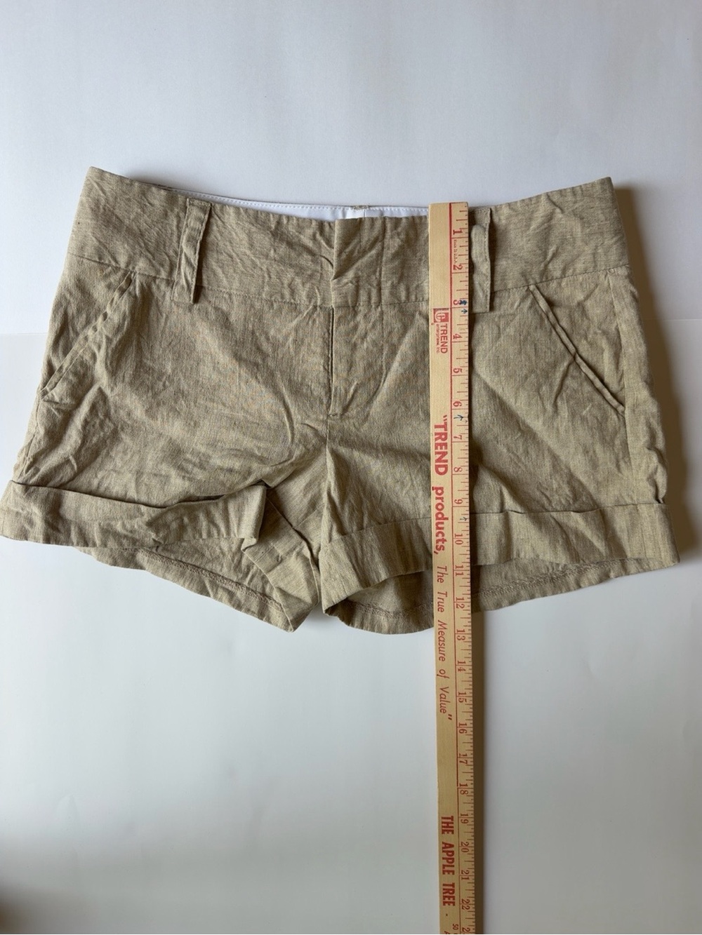 Alice + Olivia Beige Linen Blend Cuffed Shorts Size 4 - Picture 5 of 5